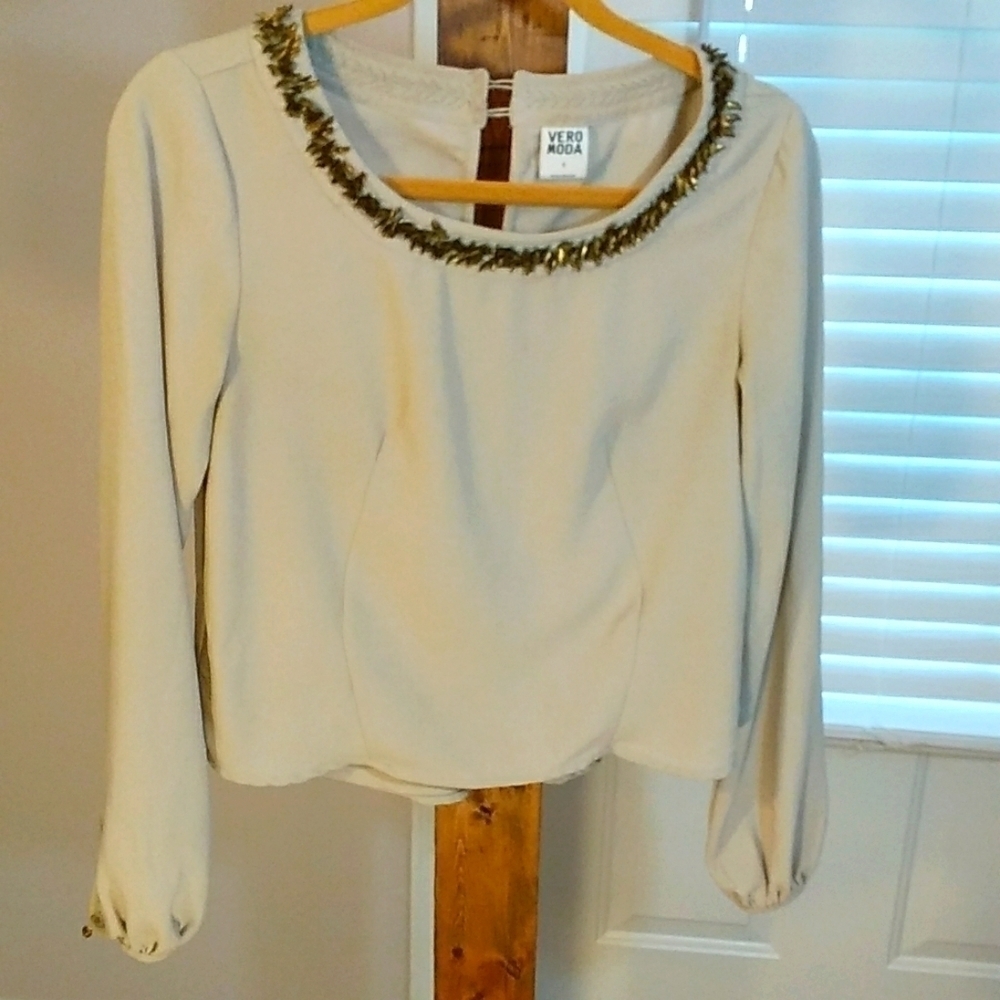 Vero Moda Tan Long Sleeves Metal Gold Color Leaves Design Neckline Blouse Size S